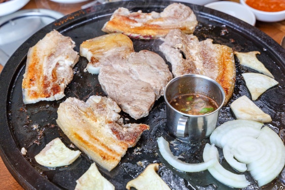 칠성골흑돼지 이미지