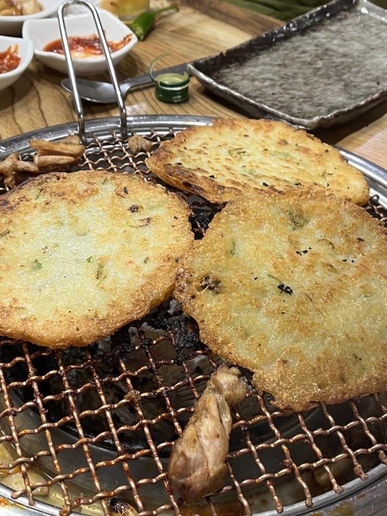 또리네홍삼닭숯불 이미지