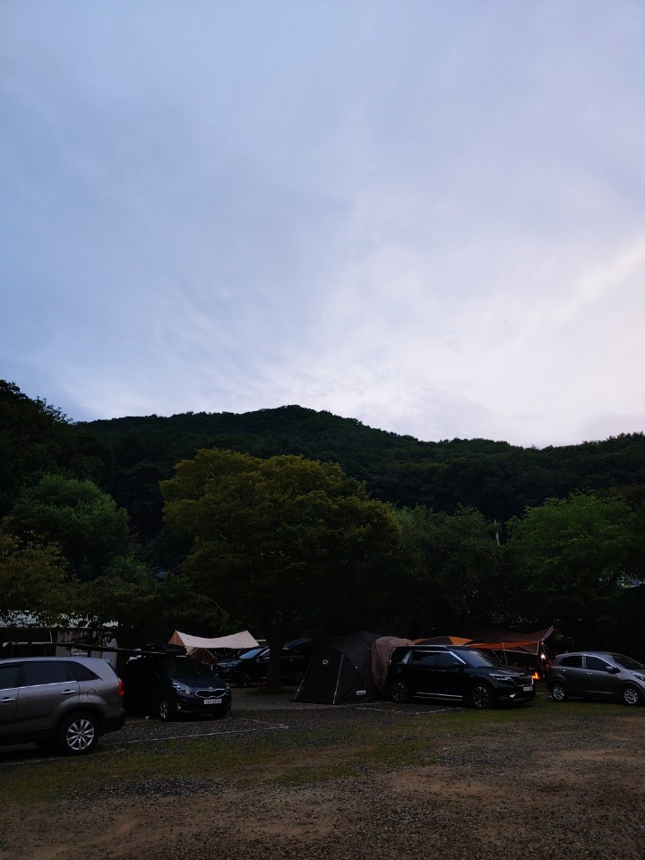 휴일엔캠핑 이미지