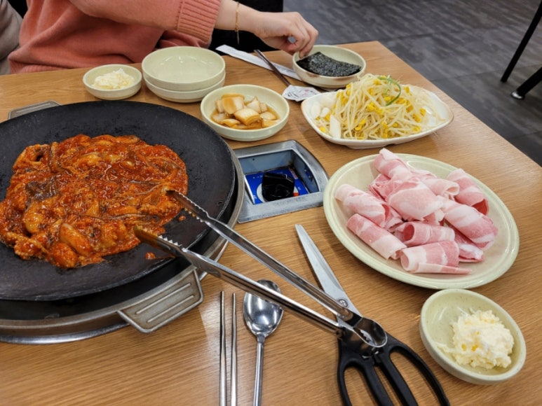 뚱땡이쭈꾸미 이미지