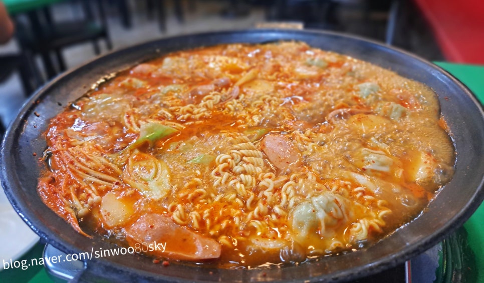 부대찌개동촌 이미지