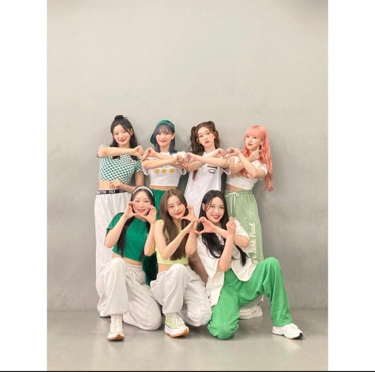 스타코어엔터테인먼트 이미지