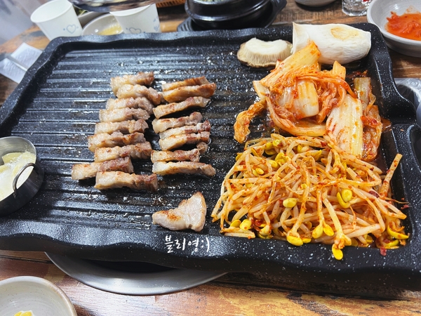 박가네깜돈 이미지