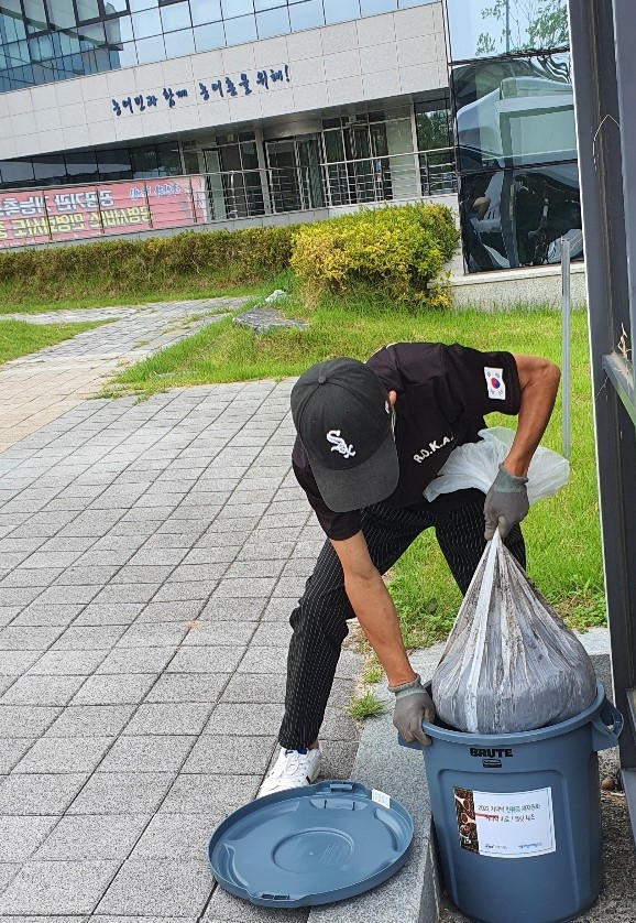 더코지블랭크 이미지