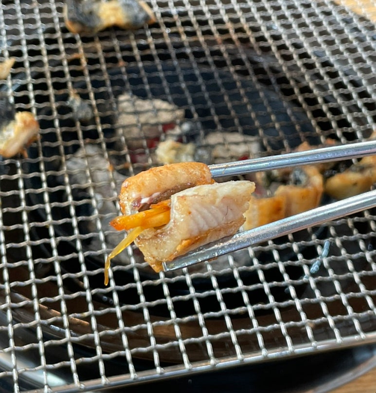 황금산숯불장어 이미지