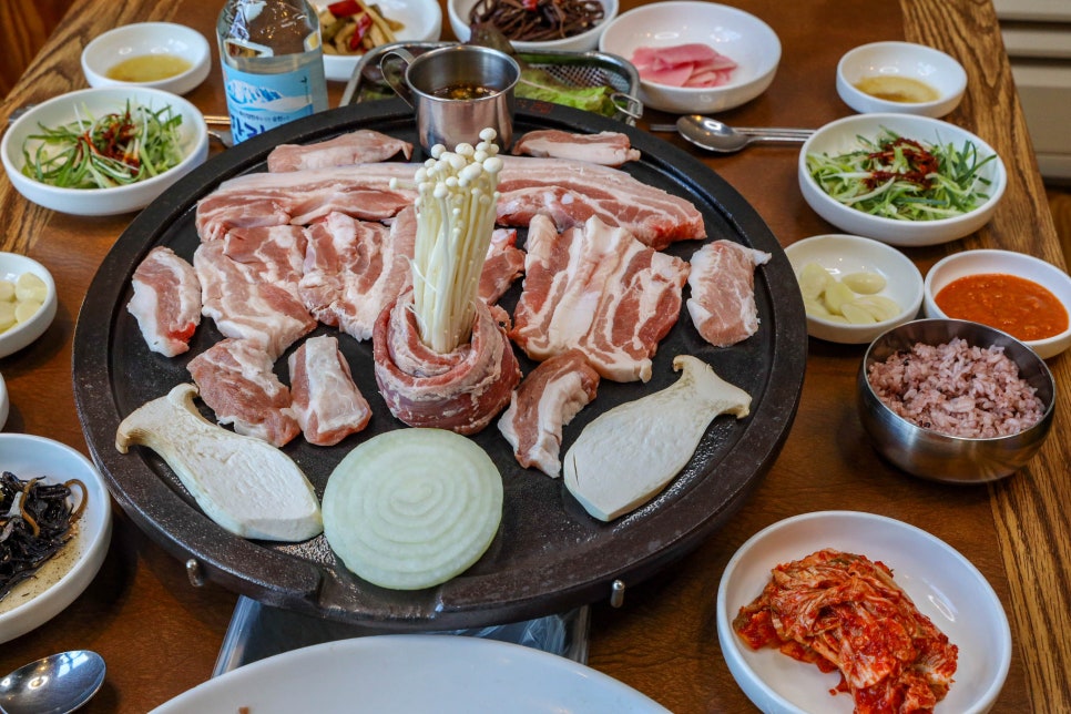 칠성골흑돼지 이미지