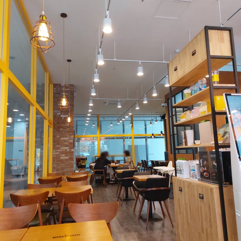 메가커피춘천우두점 이미지