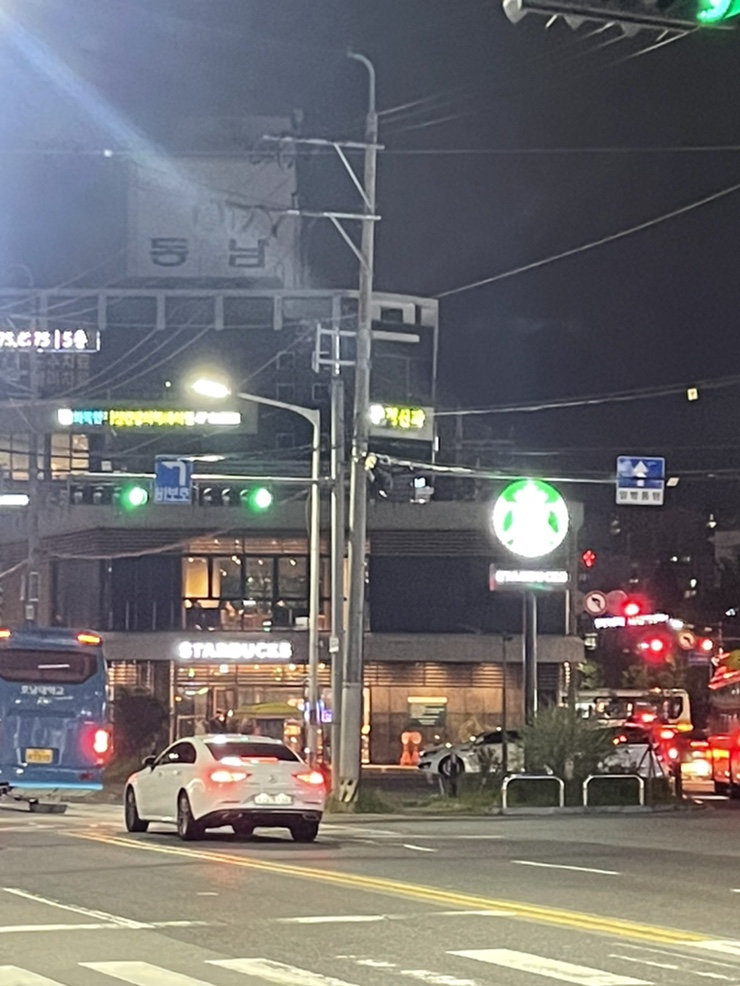 스타벅스광주오치점 이미지