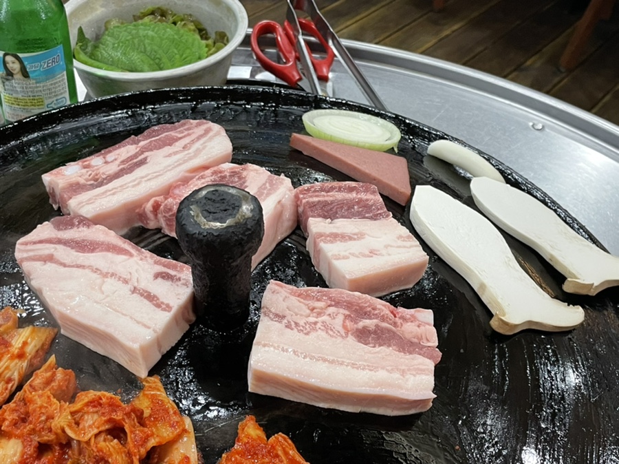 옛날솥뚜껑 이미지