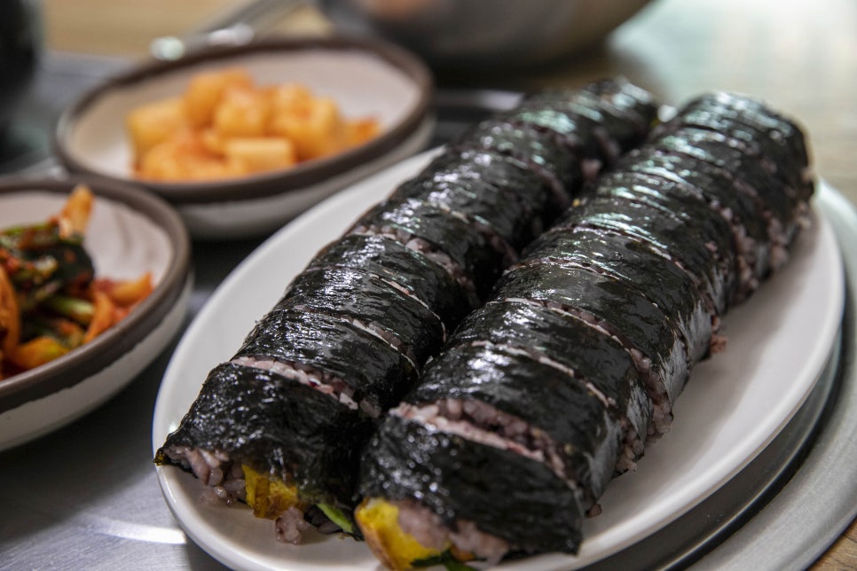 까치칼국수 이미지
