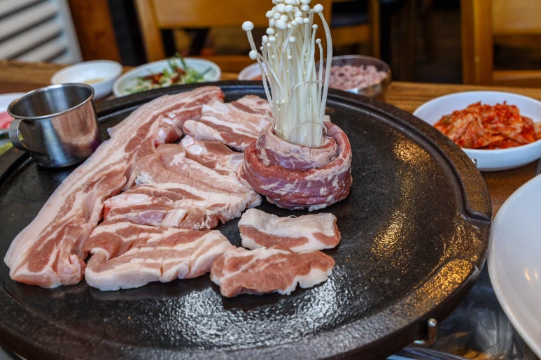 칠성골흑돼지 이미지