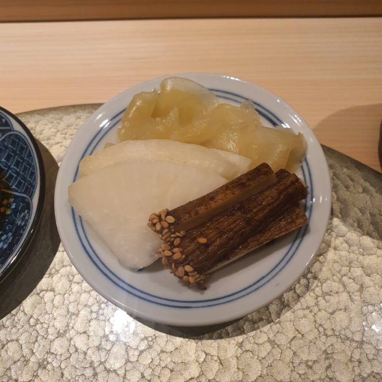 스시이로 이미지