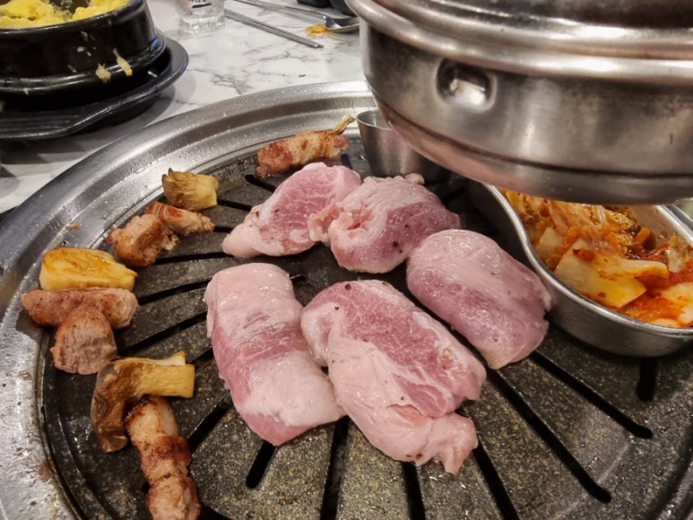 우돈네 이미지