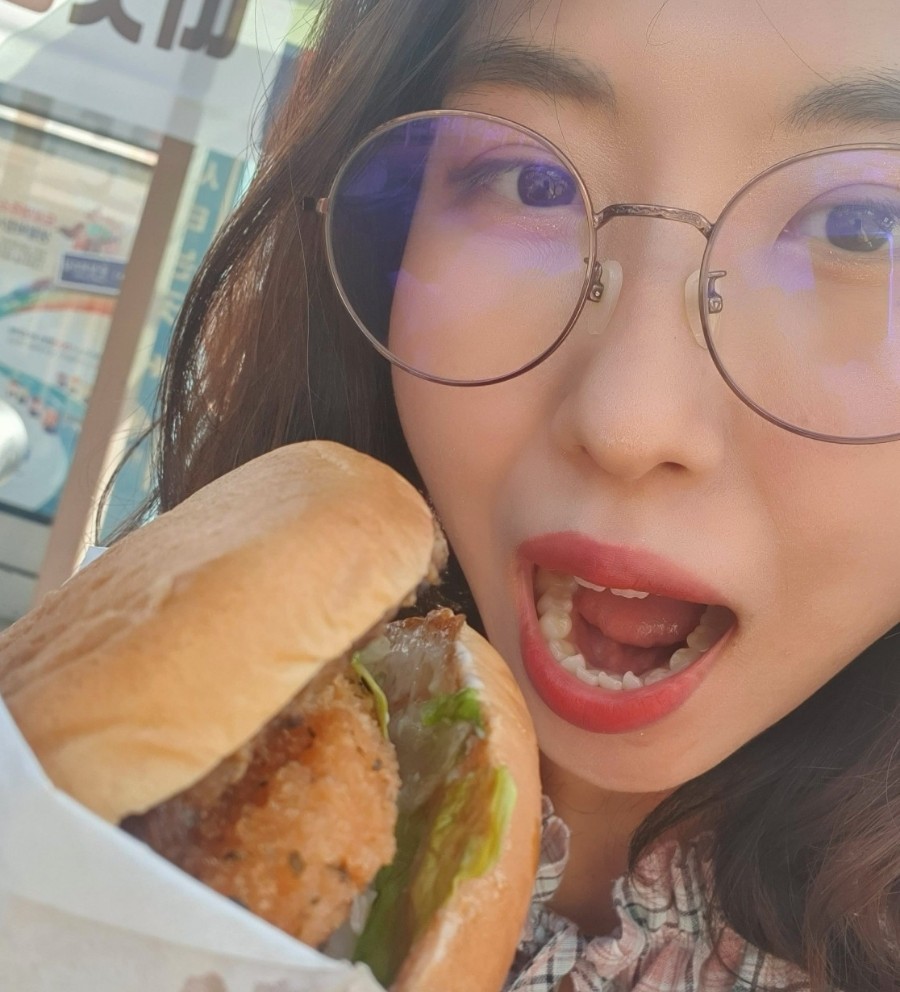 맘스터치왜관점 이미지