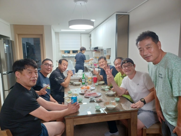 쌍둥이흑염소 이미지