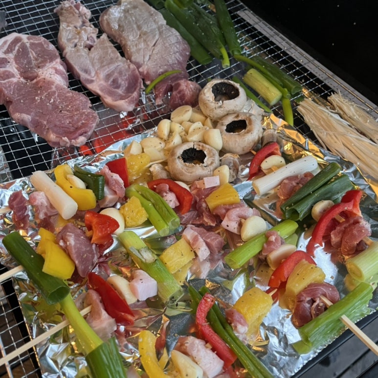지리산 벚꽃 카라반 캠핑장 이미지