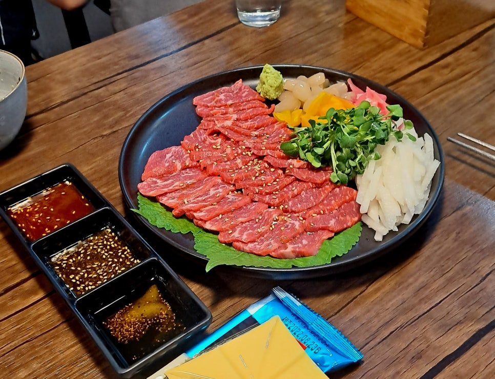 리리육회 이미지