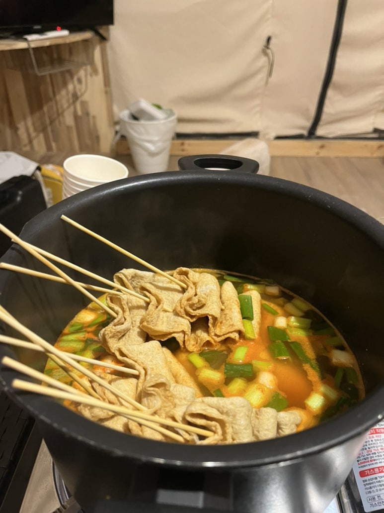 지리산 벚꽃 카라반 캠핑장 이미지