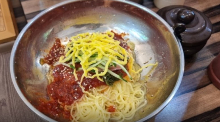 육백밀면 이미지