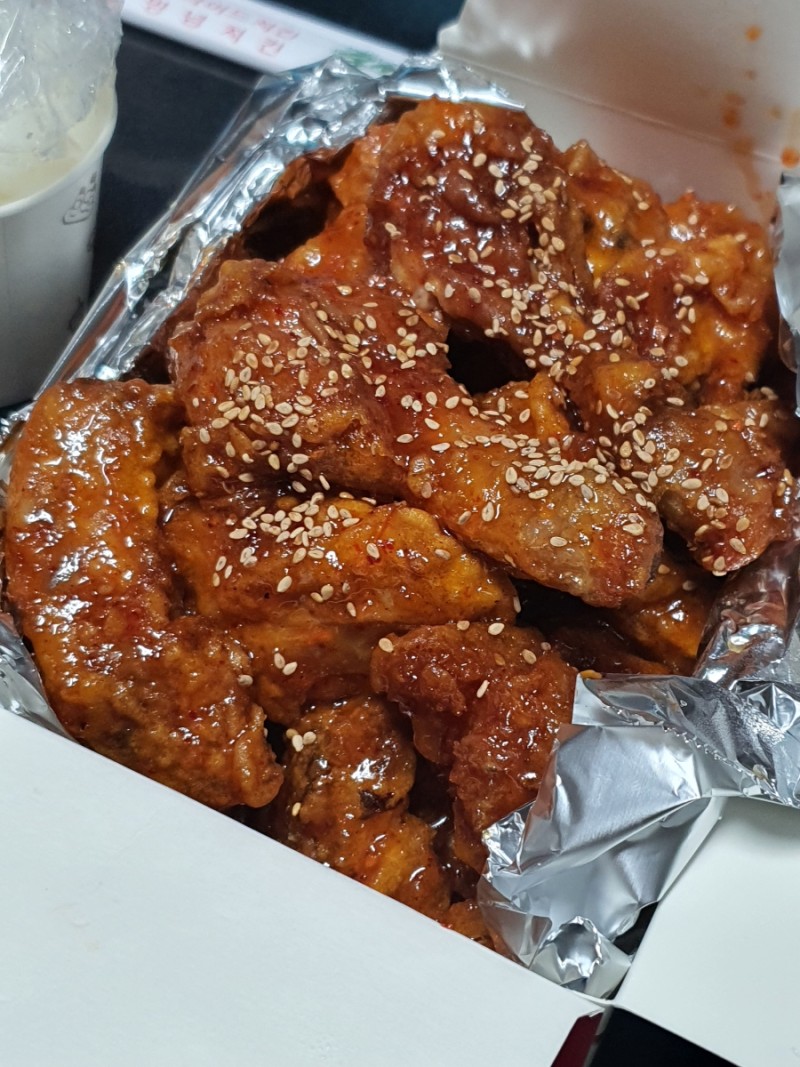 이서방치킨 이미지
