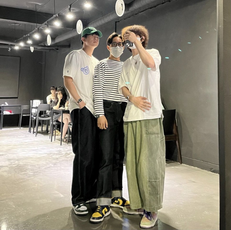 쉿터 이미지