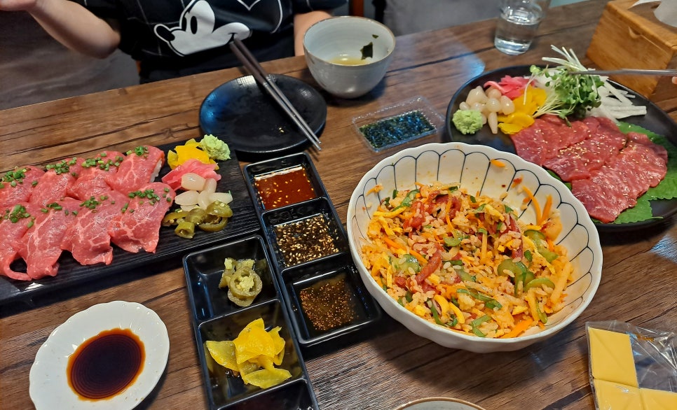리리육회 이미지