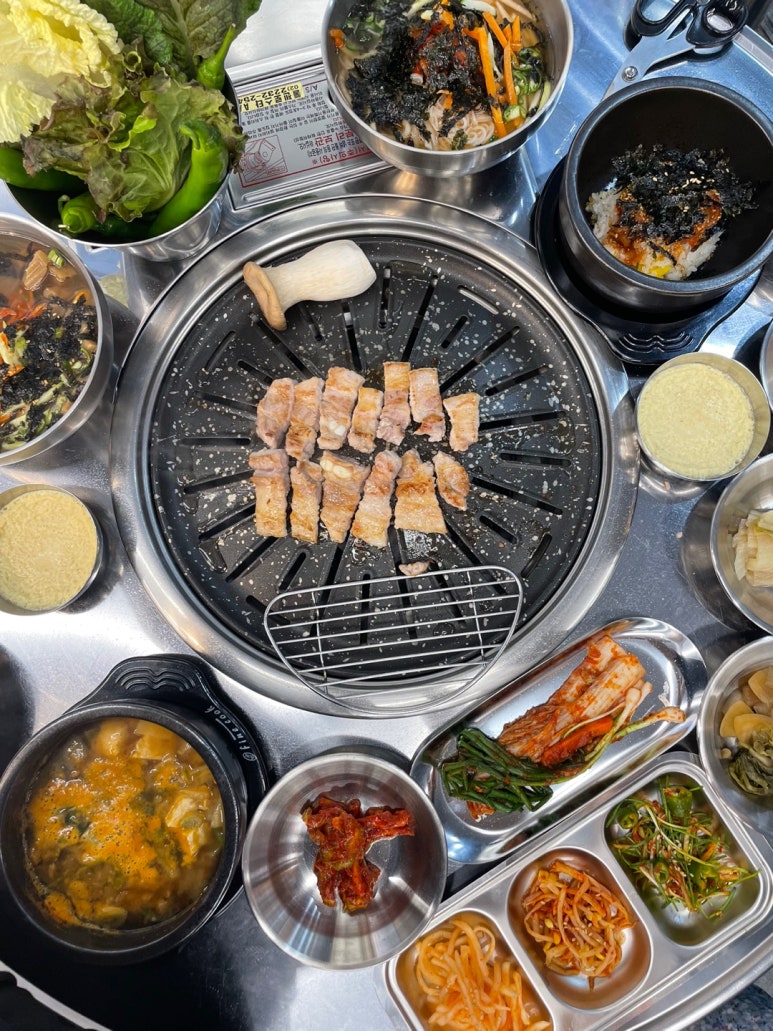 돼지소개소 이미지