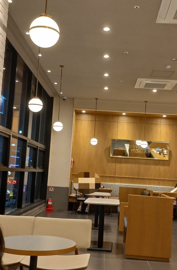투썸플레이스 대전가수원CGV점 이미지
