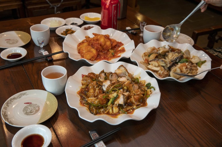 취팔선객잔 이미지