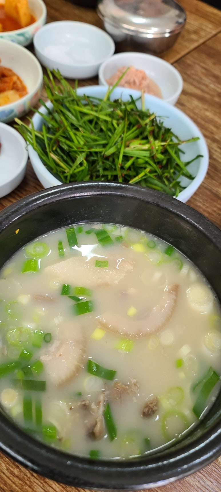 우리돼지곰탕 이미지