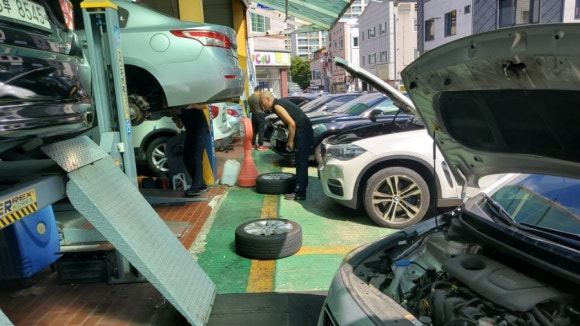 현대전문카클리닉 이미지