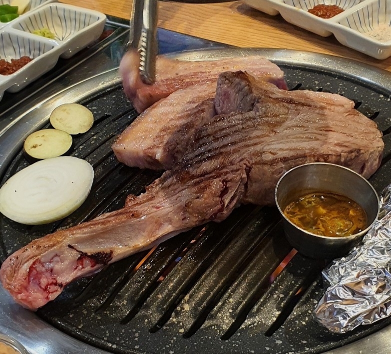 열두달제주흑돼지 이미지