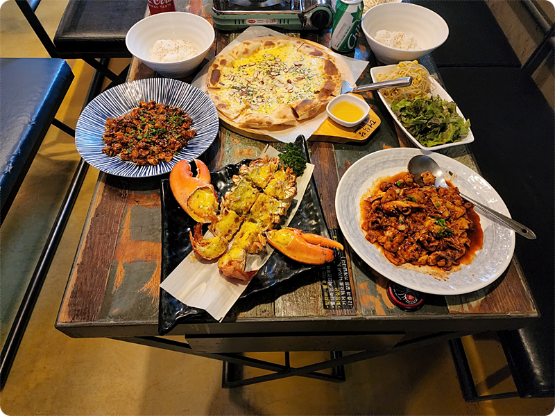 홀릭식당 이미지