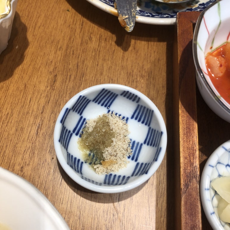 봄돈카츠 이미지