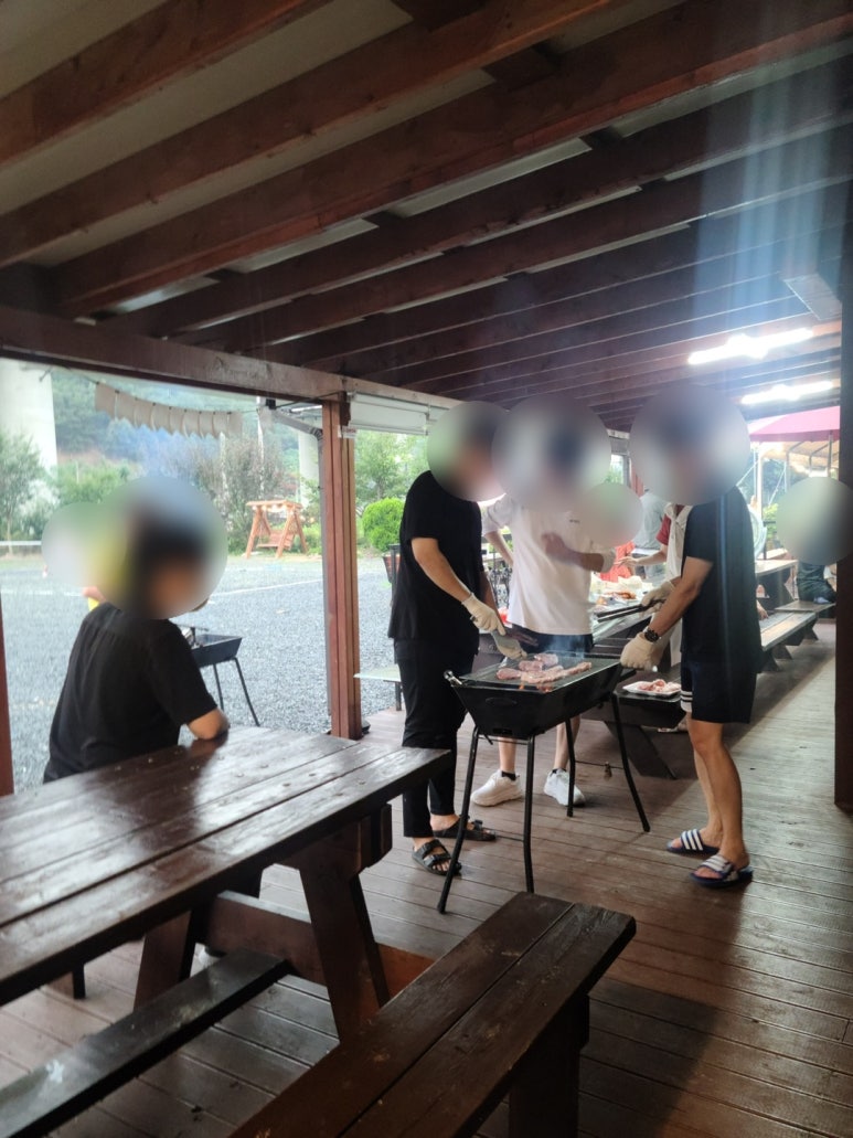 돌고래풀하우스 이미지