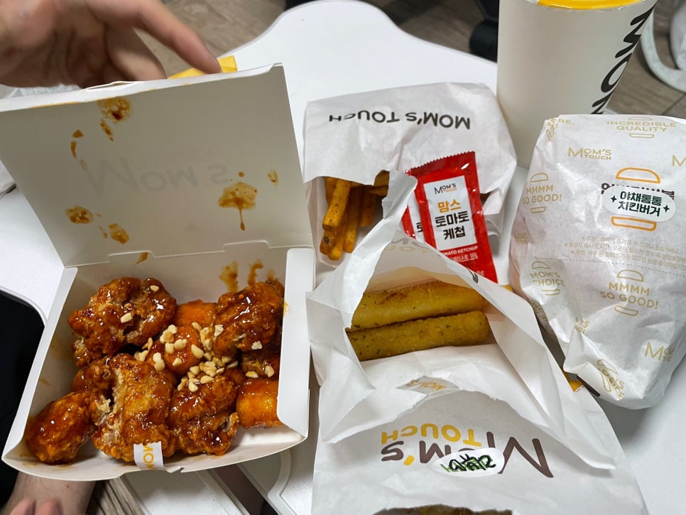 맘스터치과기대점 이미지
