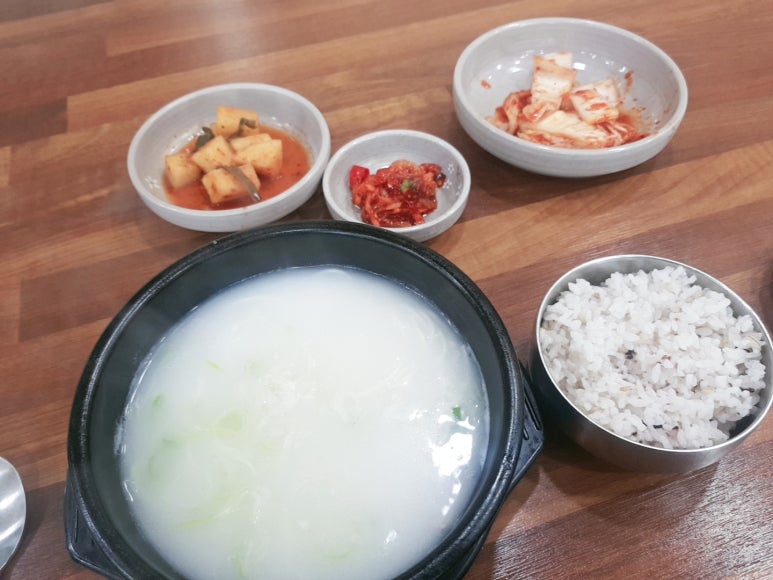 들꽃가마솥곰탕 이미지