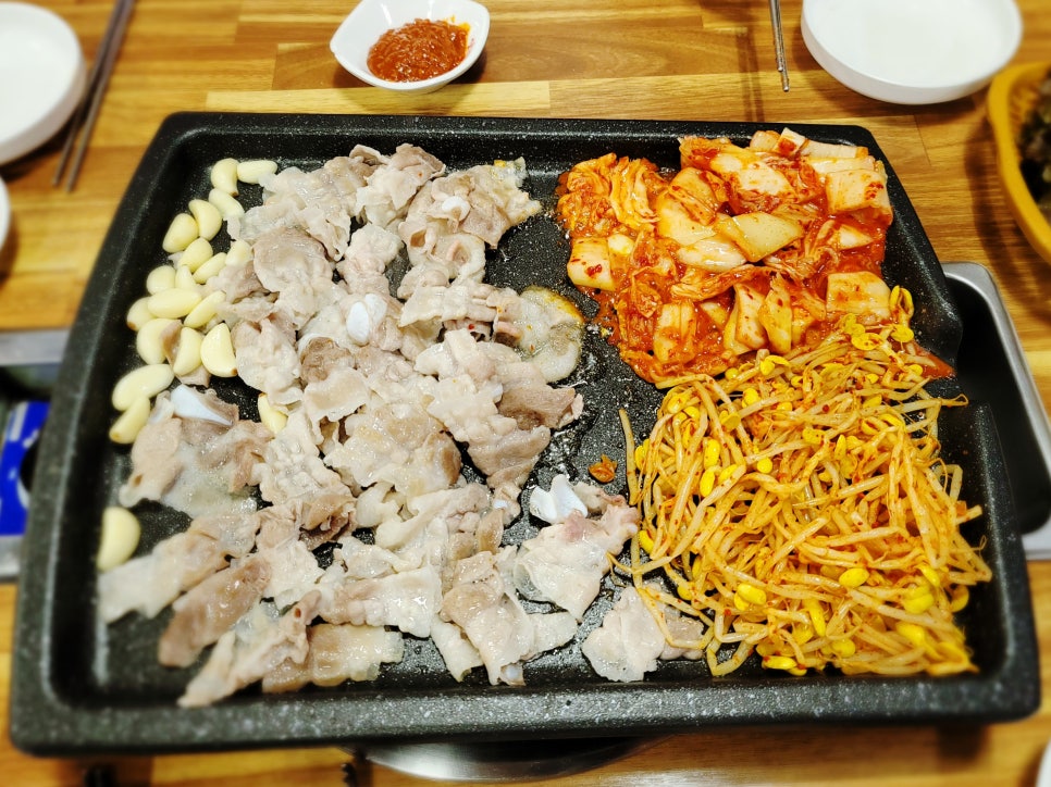 뚱이네삼겹 이미지
