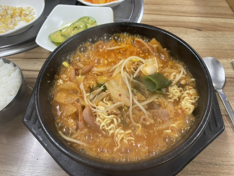 예진한식부페 이미지