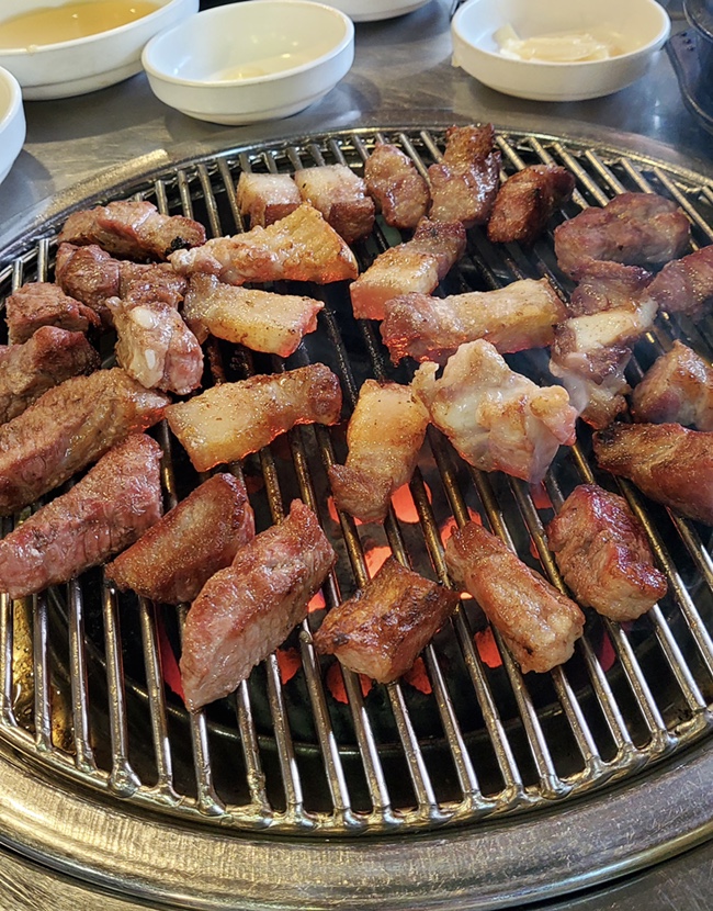 아빠돼지엄마돼지다되지 이미지