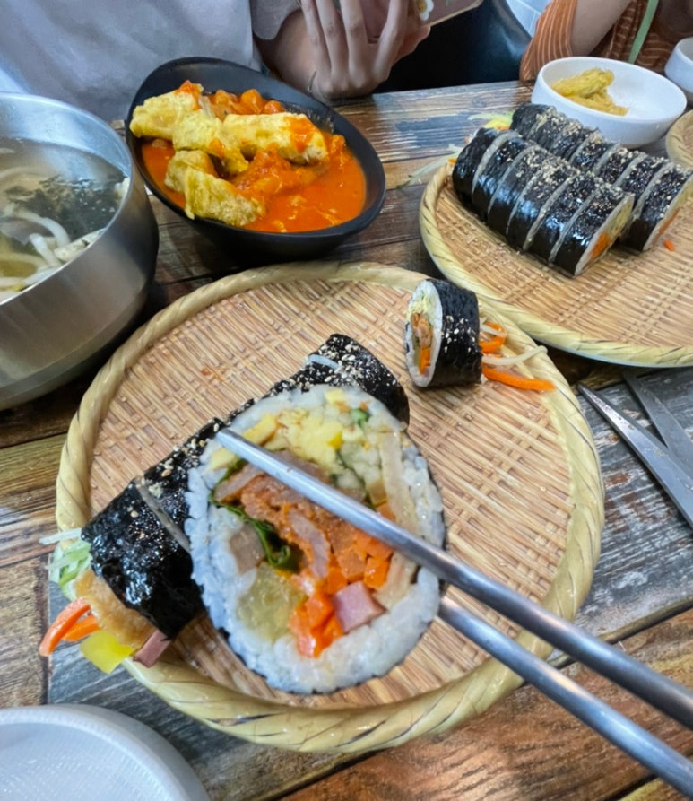 소쿠리김밥 이미지