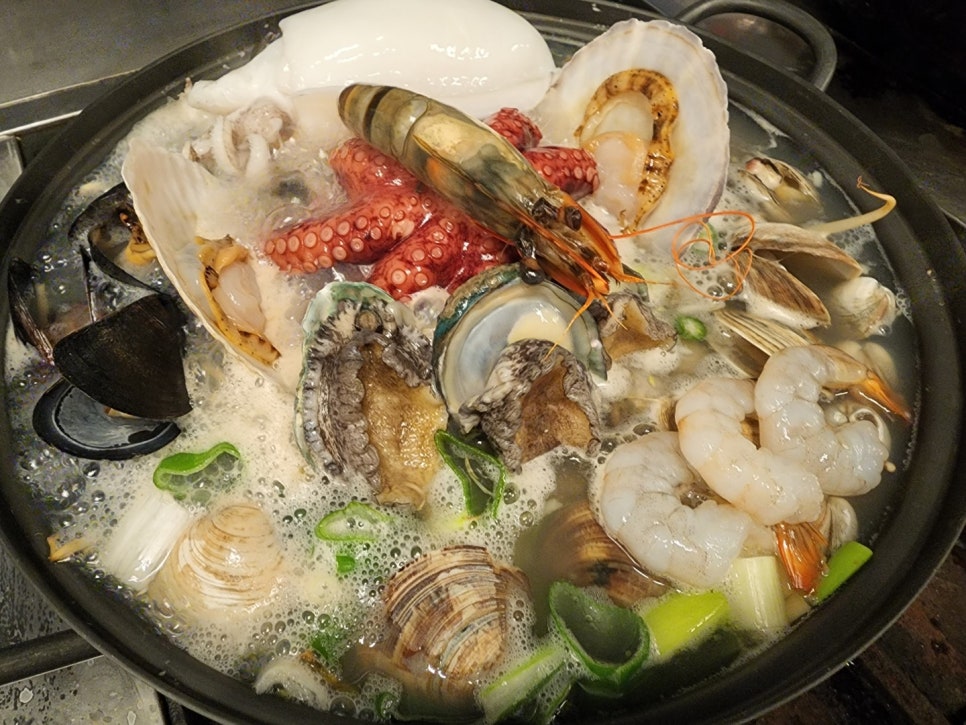 바다상회해물칼국수 이미지