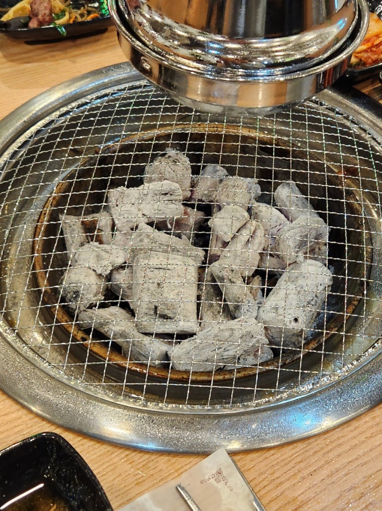 참나무 숯왕갈비 이미지