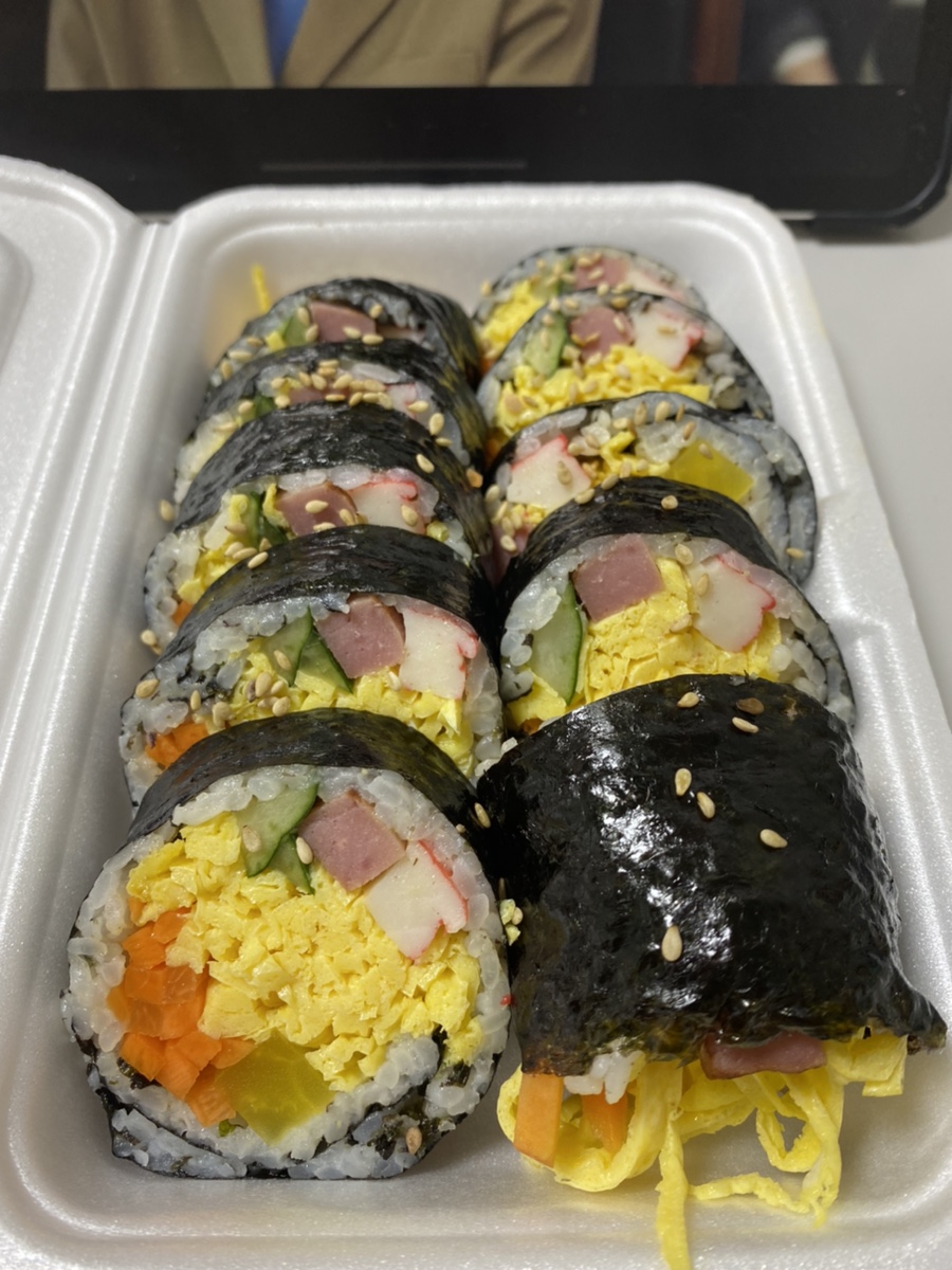 꼬숩 김밥 이미지