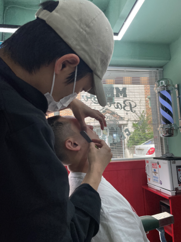 엠엠엠바버샵 이미지