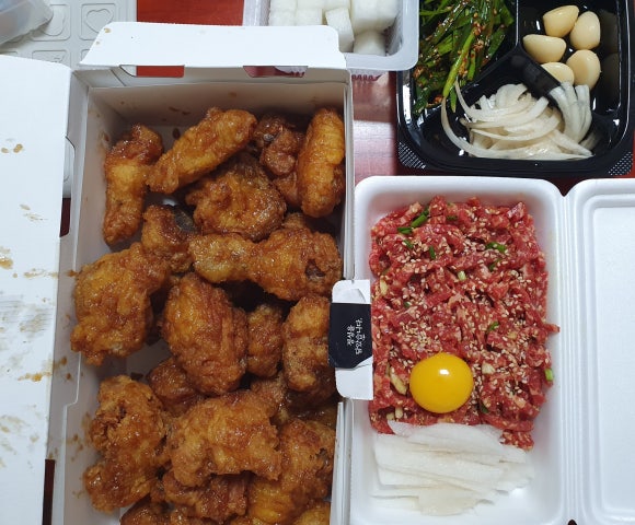운천생고기육회 이미지