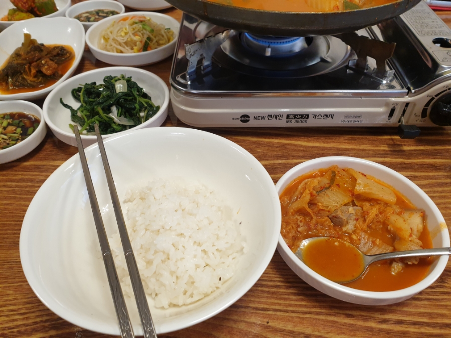 매운통돼지볶음 이미지