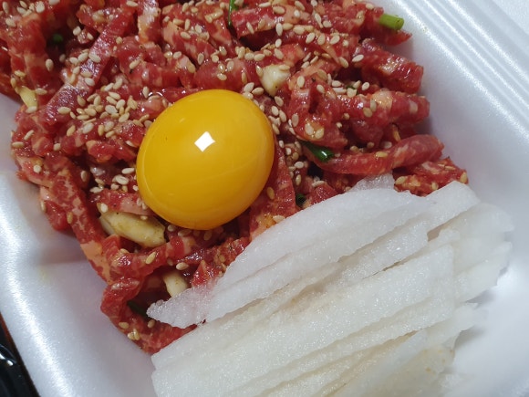 운천생고기육회 이미지