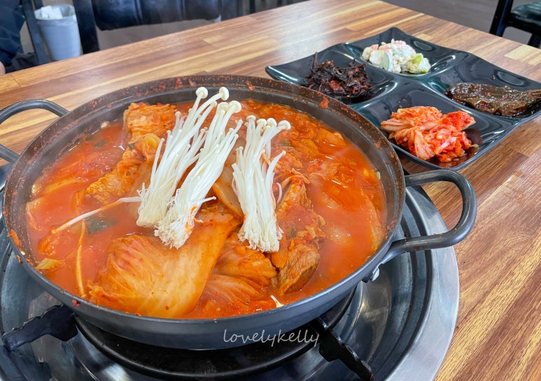 만리포똥돼지 이미지