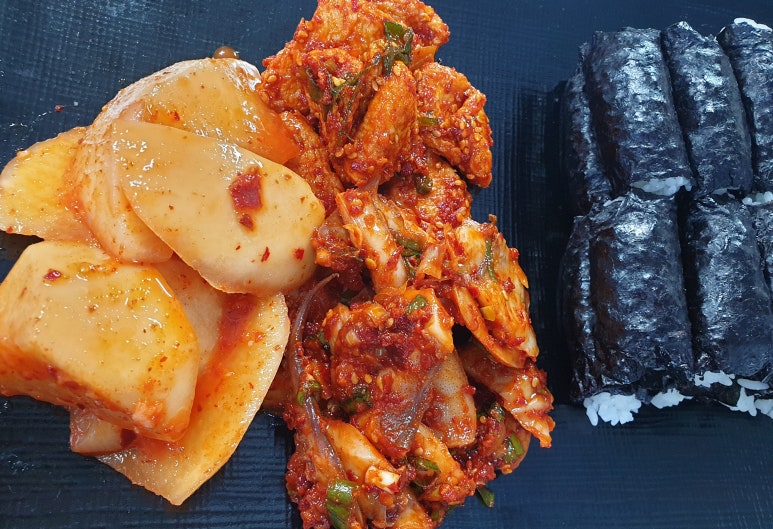 본가통영충무김밥 이미지